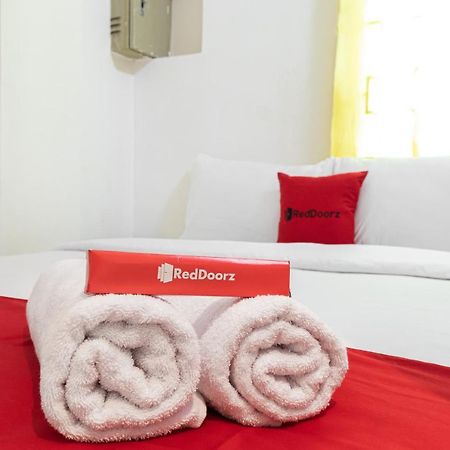 Reddoorz Near Sun Plaza Medan 2 Ξενοδοχείο Εξωτερικό φωτογραφία