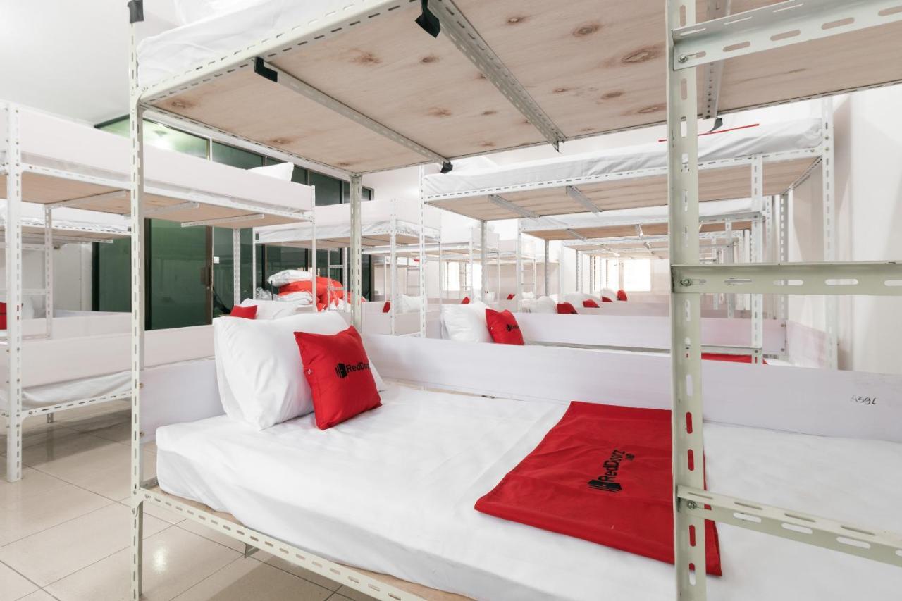 Reddoorz Near Sun Plaza Medan 2 Ξενοδοχείο Εξωτερικό φωτογραφία