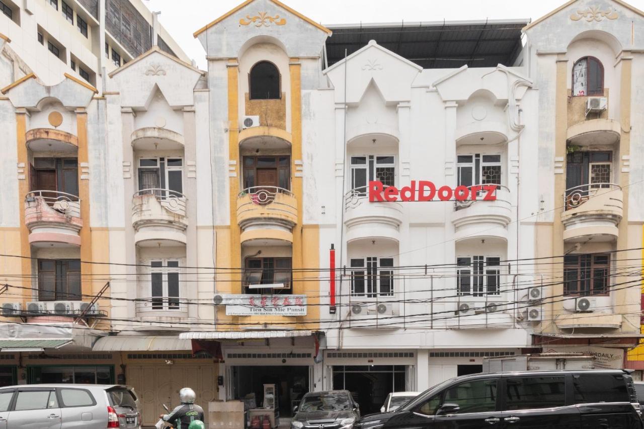 Reddoorz Near Sun Plaza Medan 2 Ξενοδοχείο Εξωτερικό φωτογραφία
