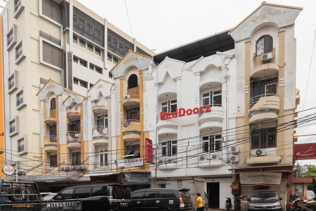 Reddoorz Near Sun Plaza Medan 2 Ξενοδοχείο Εξωτερικό φωτογραφία